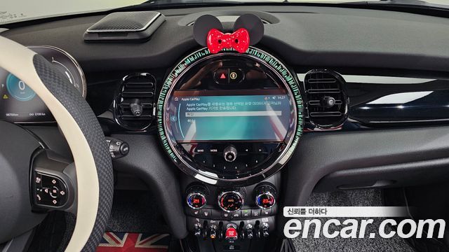 Mini Cooper 2024 — photo 13