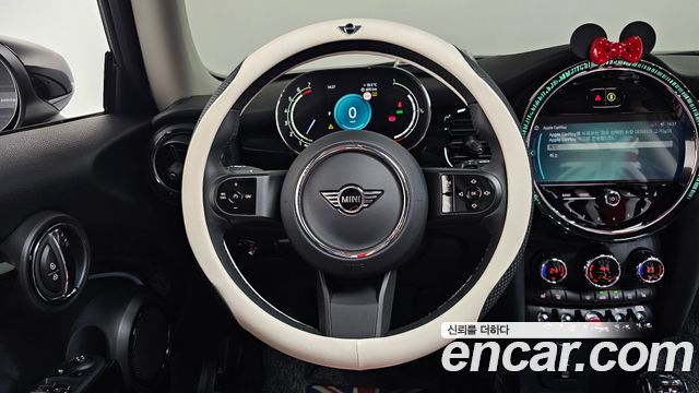 Mini Cooper 2024 — photo 14