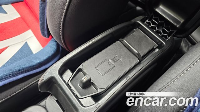 Mini Cooper 2024 — photo 18