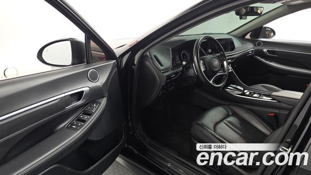 Hyundai Sonata 2022 — photo 13