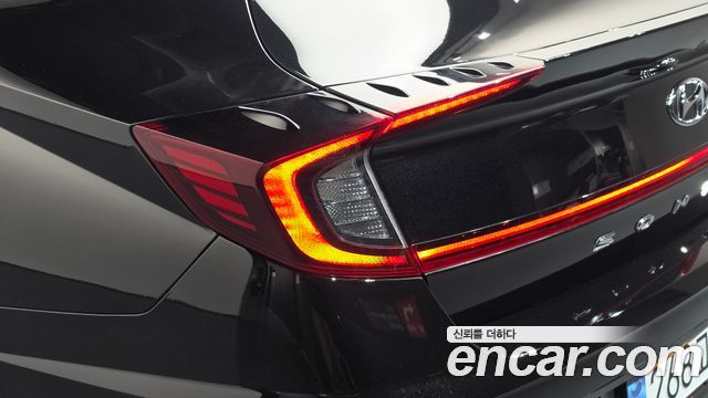 Hyundai Sonata 2022 — photo 9