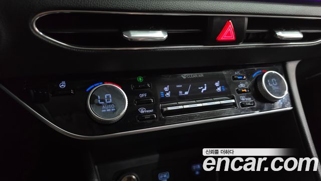 Hyundai Sonata 2022 — photo 31