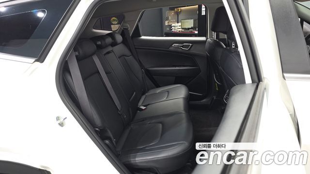 Kia Sportage 2022 — photo 18