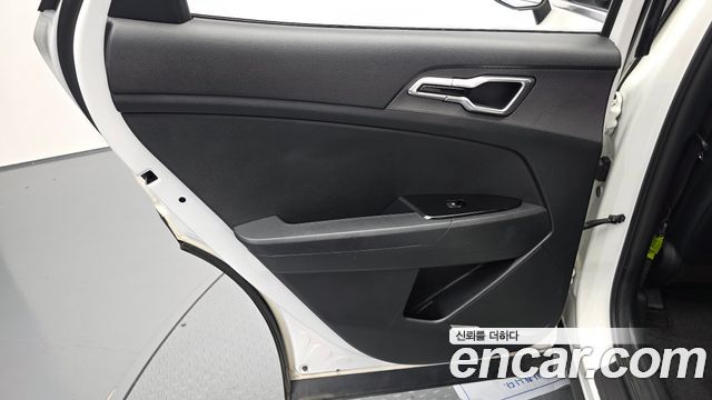 Kia Sportage 2022 — photo 15