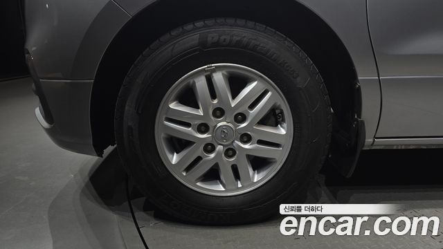 Hyundai Starex 2019 — photo 5