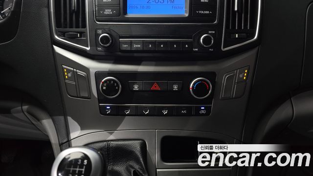 Hyundai Starex 2019 — photo 21