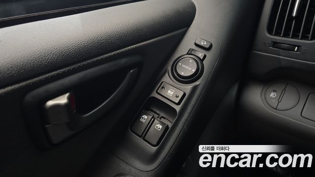 Hyundai Starex 2019 — photo 23
