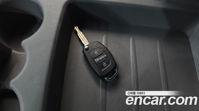 Hyundai Starex 2019 — photo 31