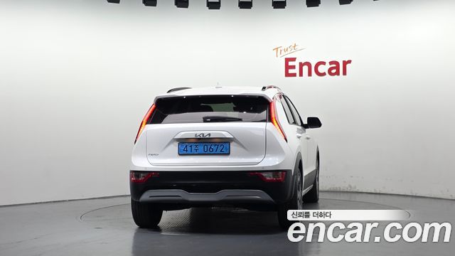 Kia Niro 2023 — photo 4