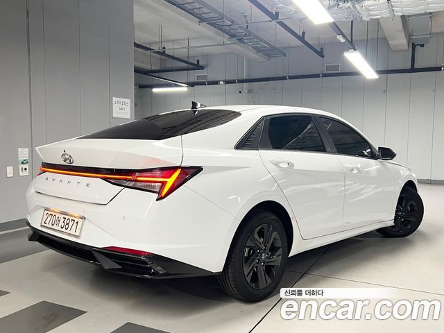 Hyundai AVANTE 2021 — photo 2