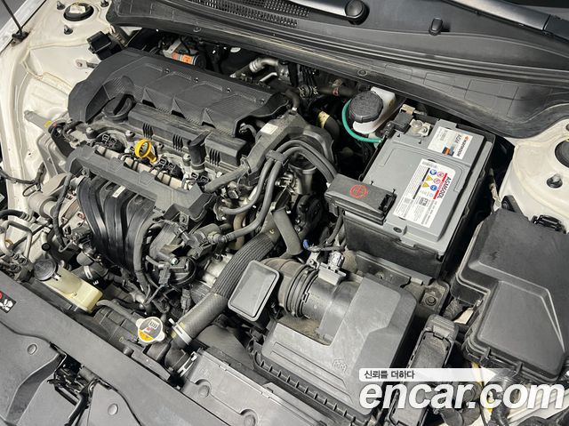 Hyundai AVANTE 2021 — photo 6
