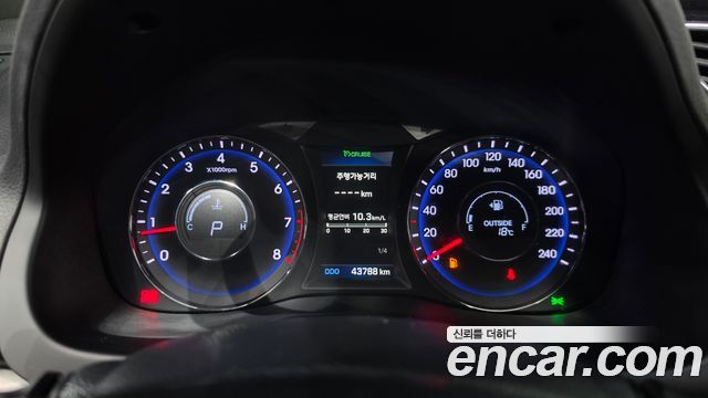 Hyundai i40 2016 — photo 8