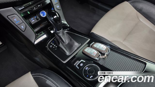 Hyundai i40 2016 — photo 9