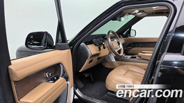 Land Rover Range Rover 2024 — photo 13