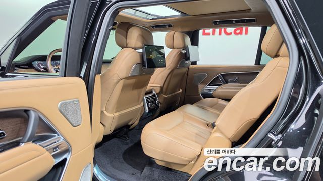 Land Rover Range Rover 2024 — photo 18