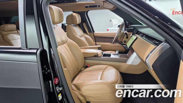 Land Rover Range Rover 2024 — photo 16