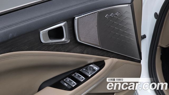 Kia K8 2022 — photo 16
