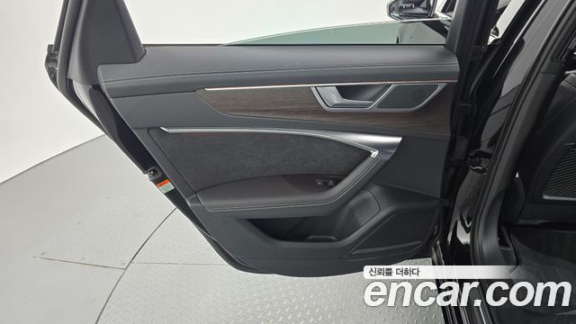 Audi A6 2023 — photo 15