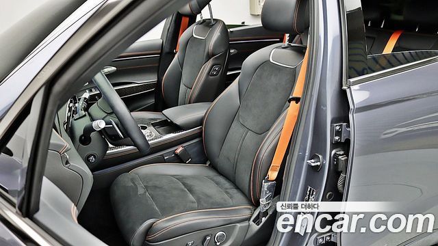 Genesis GV70 2025 — photo 9