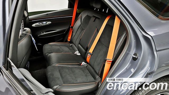 Genesis GV70 2025 — photo 10