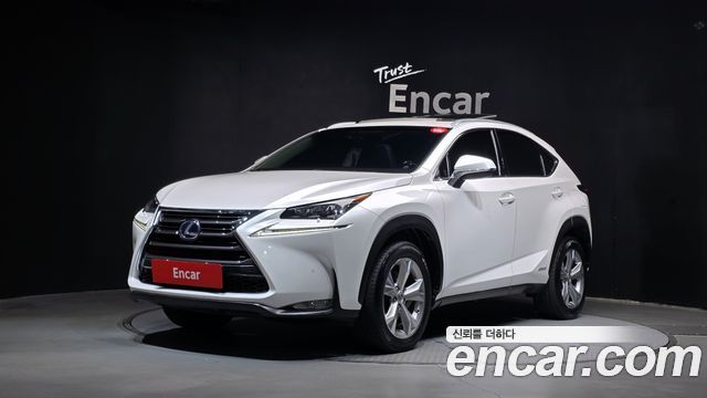 Lexus NX 2017 — photo 1