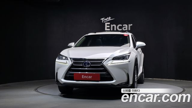 Lexus NX 2017 — photo 3