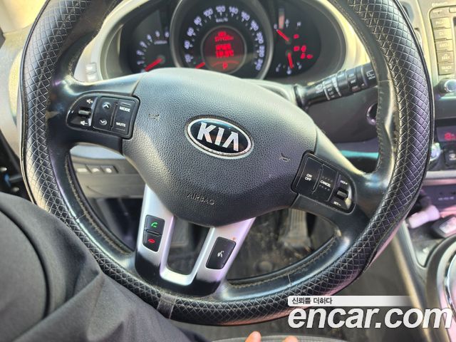 Kia Sportage 2013 — photo 14