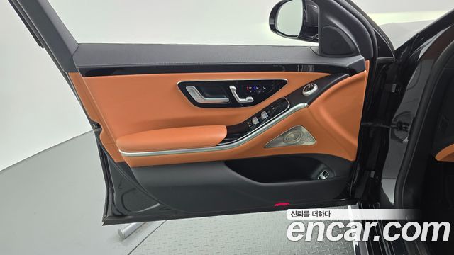 Mercedes-Benz S-Class 2022 — photo 14