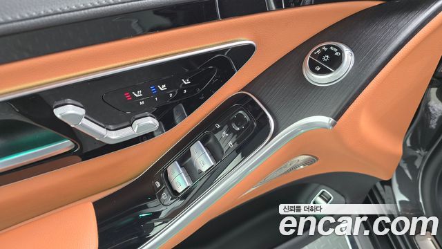 Mercedes-Benz S-Class 2022 — photo 27