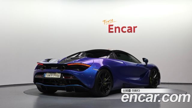 Mclaren 720S 2022 — photo 2