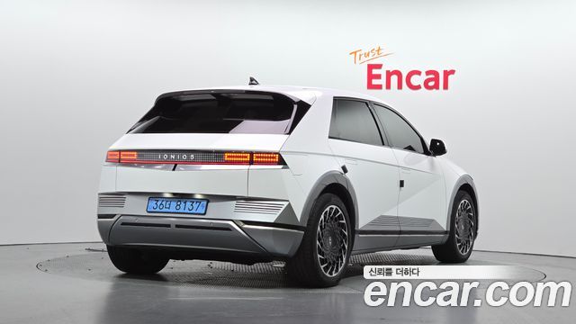 Hyundai Ioniq5 2023 — photo 2