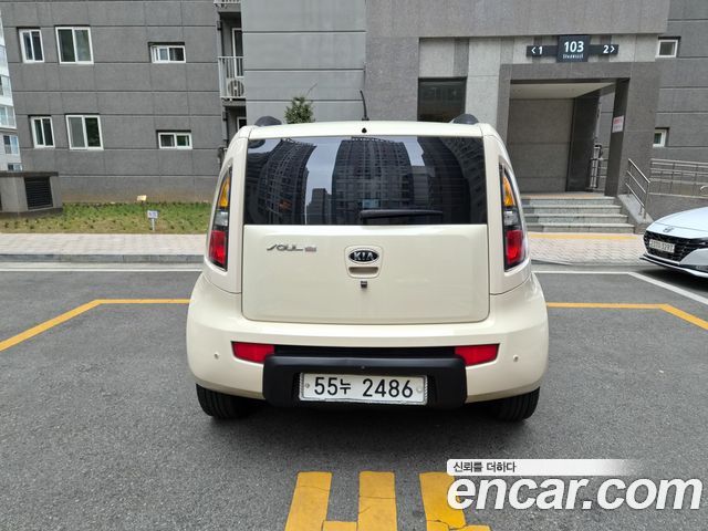 Kia Soul 2010 — photo 5