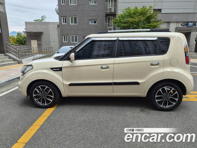 Kia Soul 2010 — photo 12