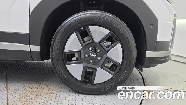 Hyundai Santafe 2025 — photo 5