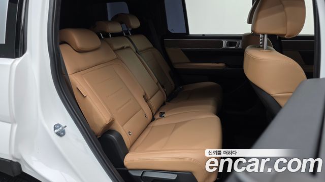 Hyundai Santafe 2025 — photo 17