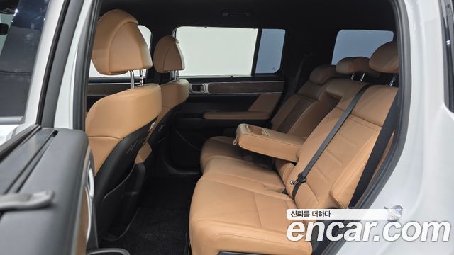 Hyundai Santafe 2025 — photo 18