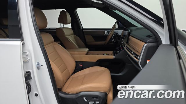 Hyundai Santafe 2025 — photo 16