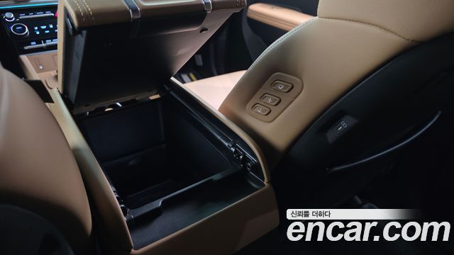 Hyundai Santafe 2025 — photo 27