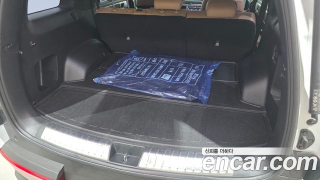 Hyundai Santafe 2025 — photo 32
