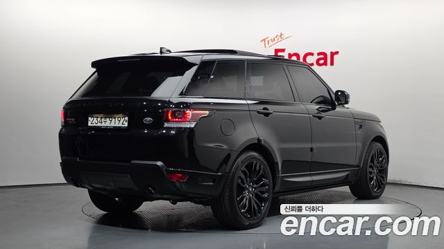 Land Rover Range Rover Sport 2017 — photo 2