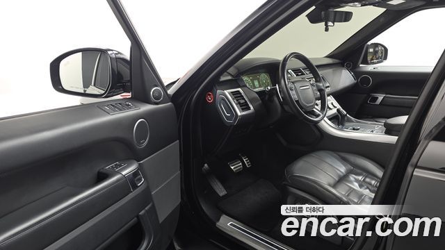Land Rover Range Rover Sport 2017 — photo 10