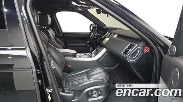 Land Rover Range Rover Sport 2017 — photo 11