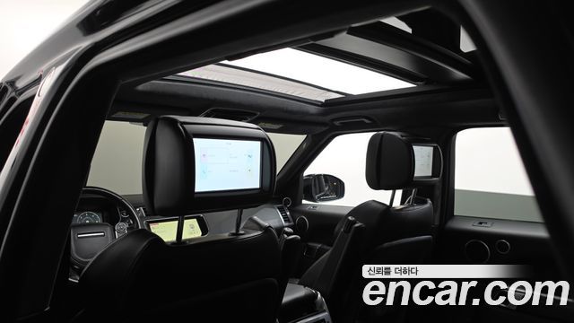 Land Rover Range Rover Sport 2017 — photo 16