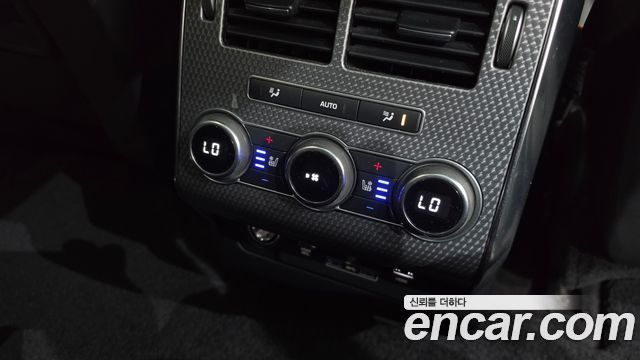 Land Rover Range Rover Sport 2017 — photo 18