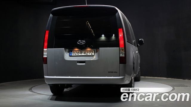 Hyundai Staria 2022 — photo 4