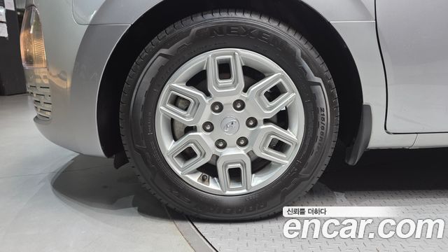 Hyundai Staria 2022 — photo 5