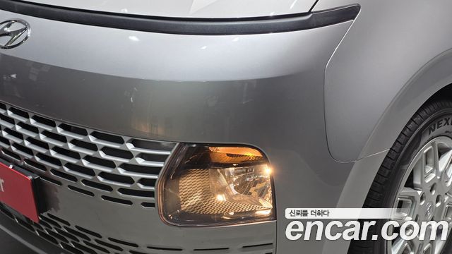 Hyundai Staria 2022 — photo 8