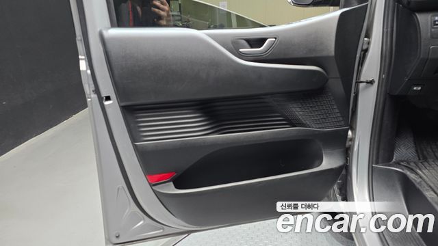 Hyundai Staria 2022 — photo 14