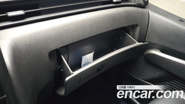 Hyundai Staria 2022 — photo 29