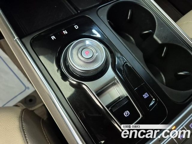 Kia Canival 2025 — photo 8